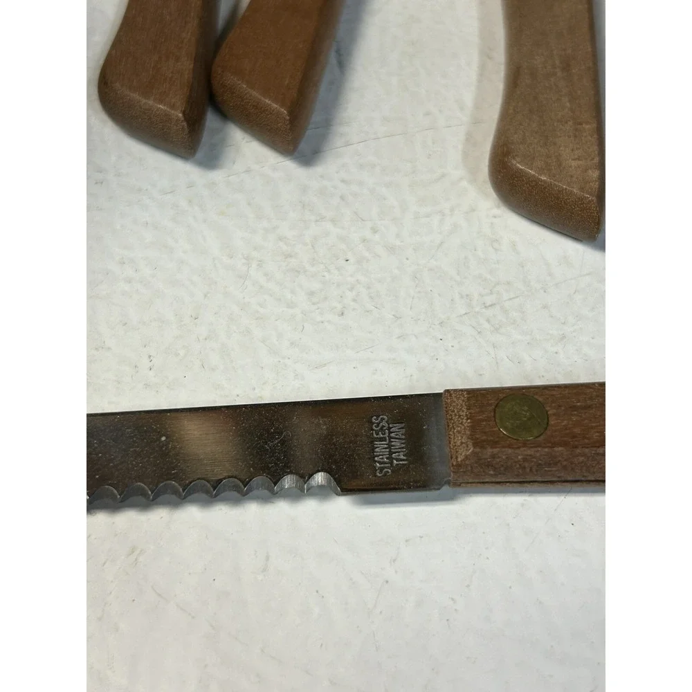 VINTAGE Set Of 6 Steak Knifes Wood Handle Serrated Stainless Blade